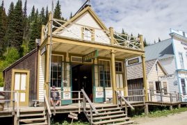 House Hotel 49