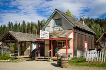 McMahon's Confectionary-38